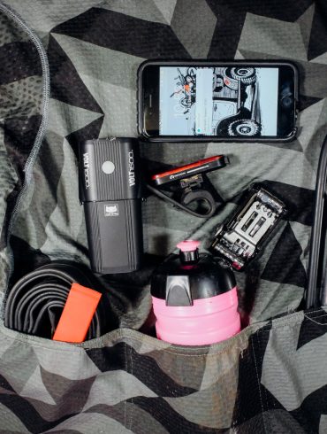 mountain bike base layer with pockets Morvelo Ambush