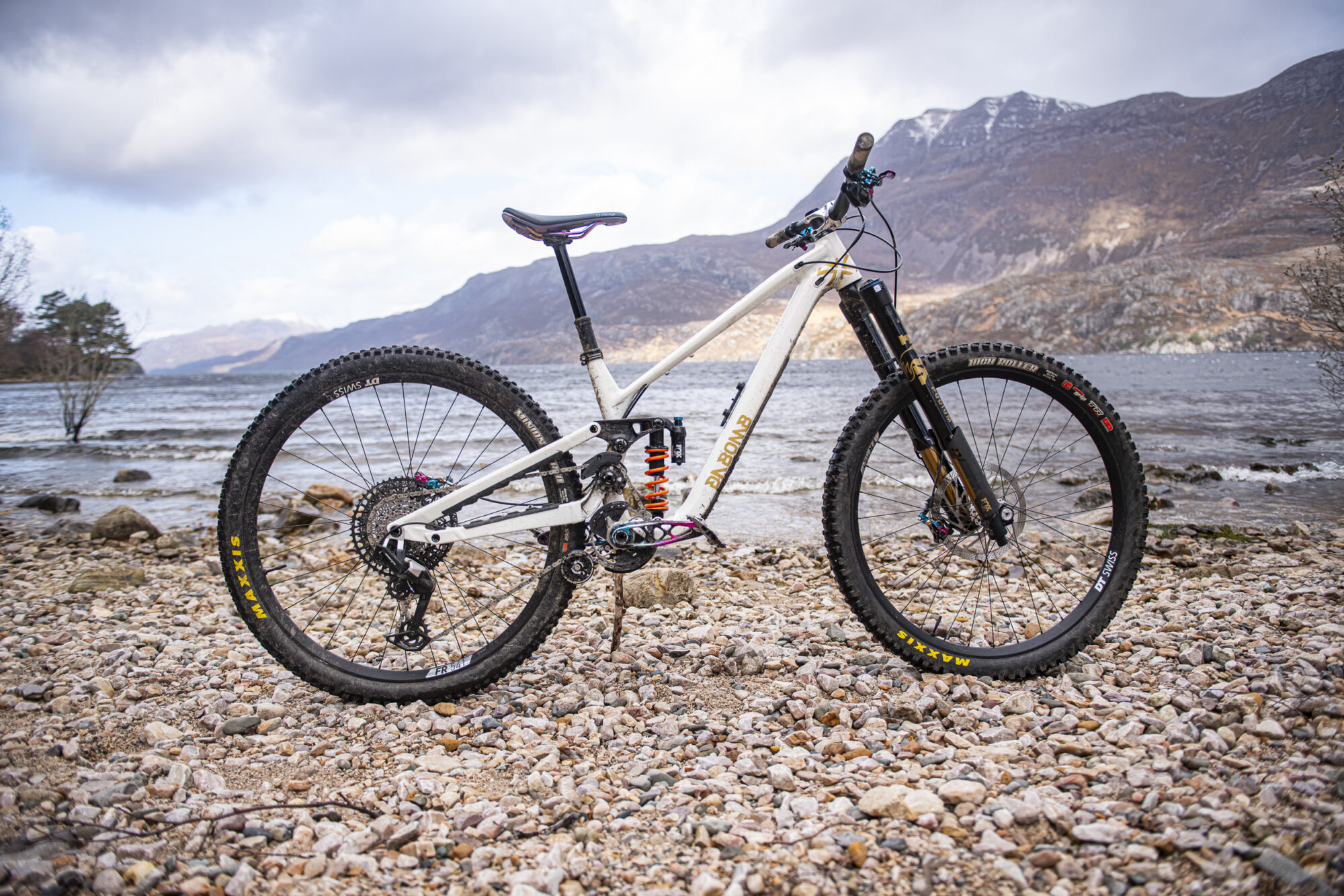 First Look Review : Pete's Da Bomb Moab Super Enduro. - Wideopen