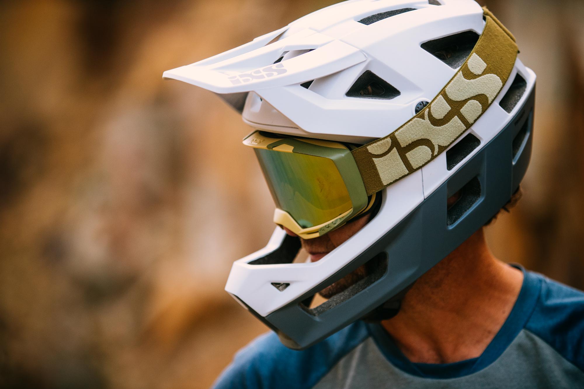 iXS Trigger Full Face Helmet Men's 