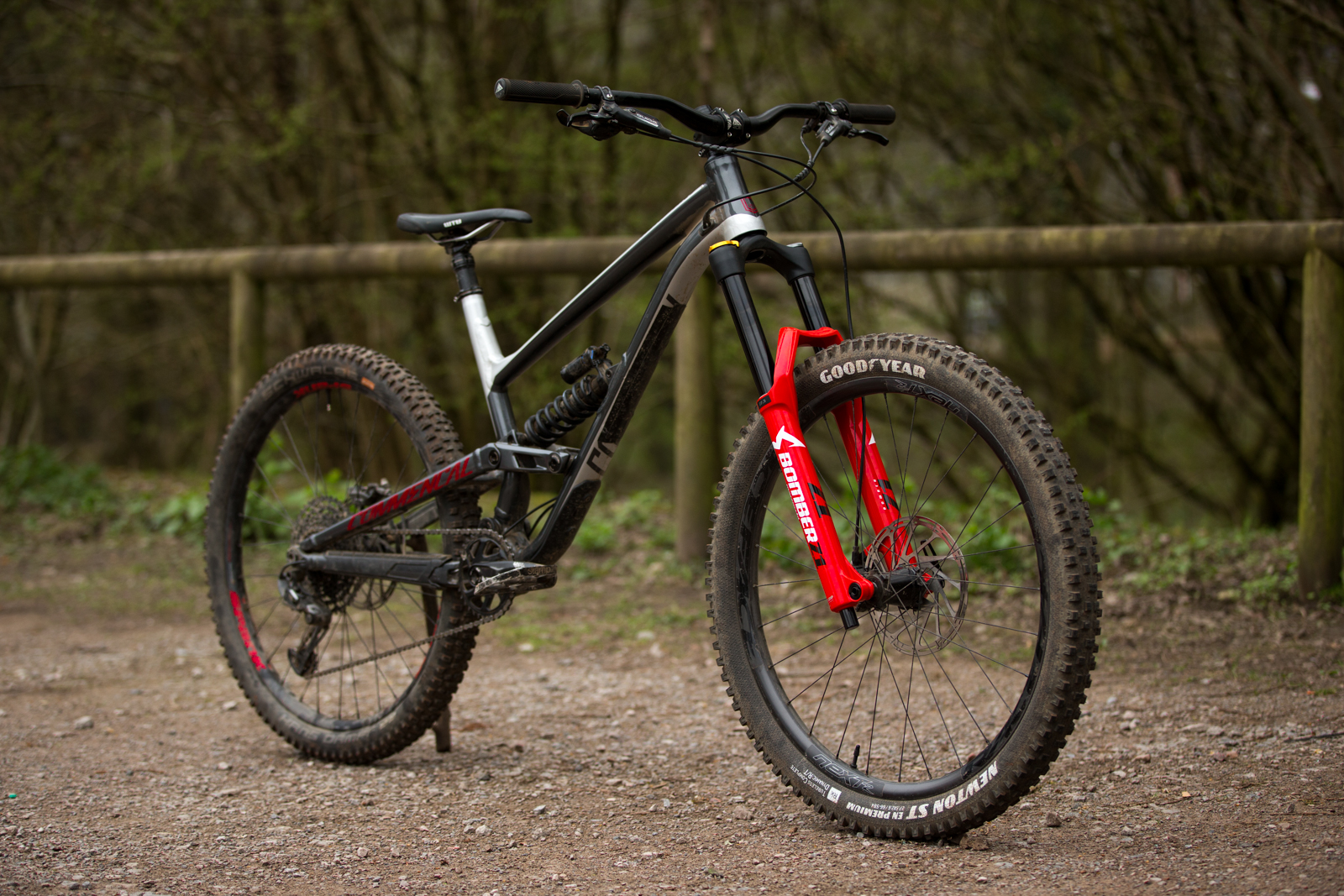 Marzocchi Z1 Bomber Suspension Fork Review (4)