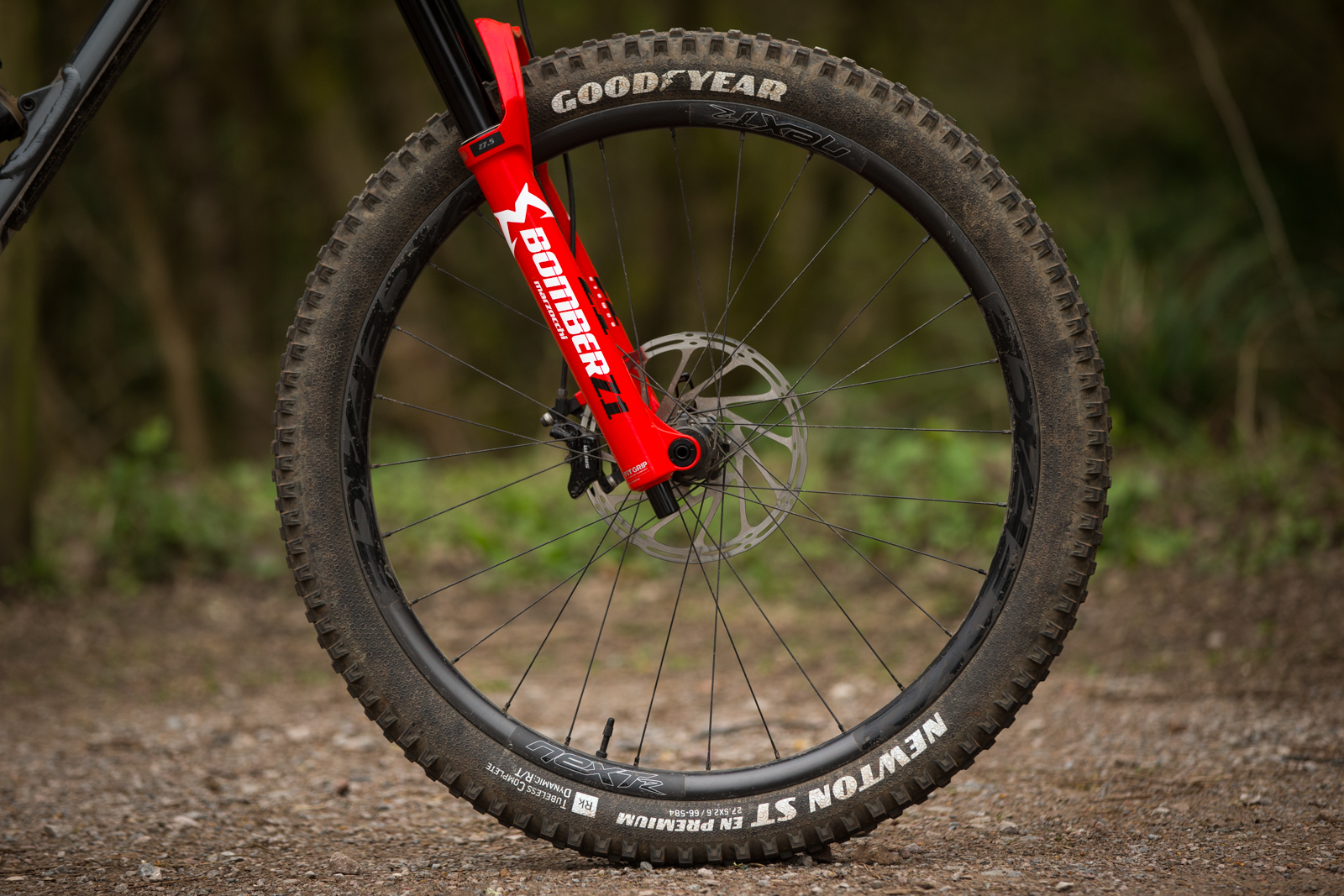 Marzocchi Z1 Bomber Suspension Fork Review (5)