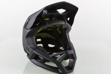 Fox Proframe black