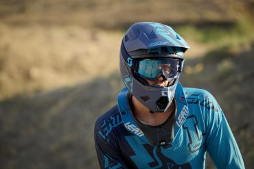 Leatt DBX 3.0 DH Helmet Headshot
